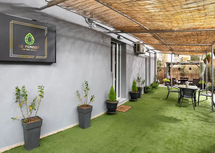 Le Peridot Garden House